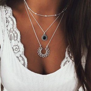 🆕 Retro Silver Multilayer Lotus Pendant Necklace